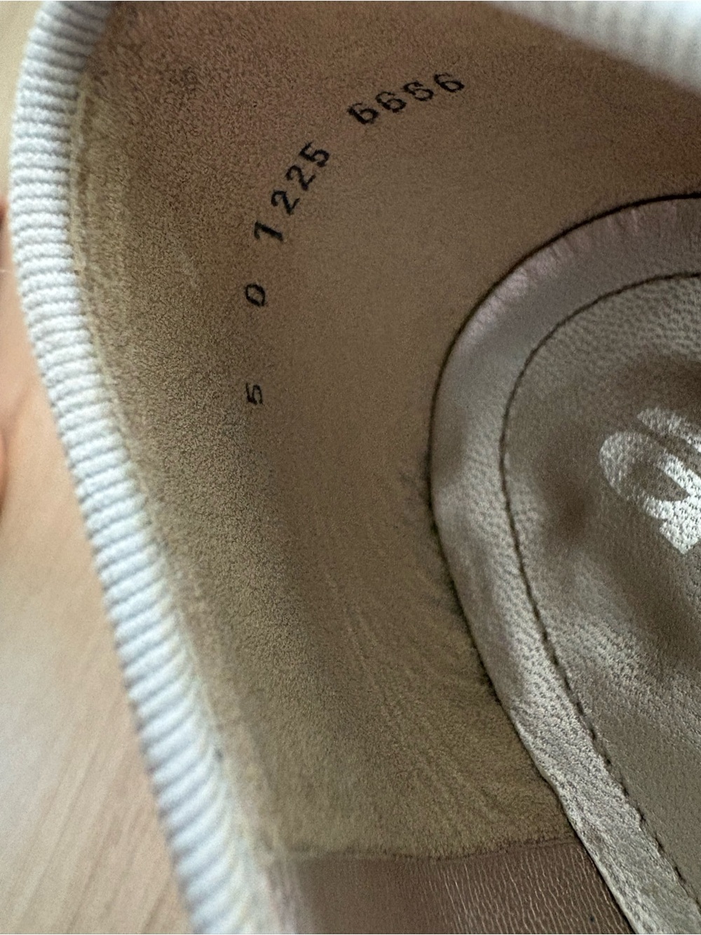 Ara Silver Leather Comfort Low Heels - Picture 11 of 15